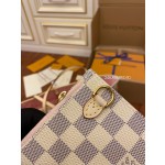 Louis Vuitton N41605