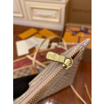 Louis Vuitton N41605