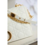 [DlOR CARO] White soft cow leather rattan check pattern
