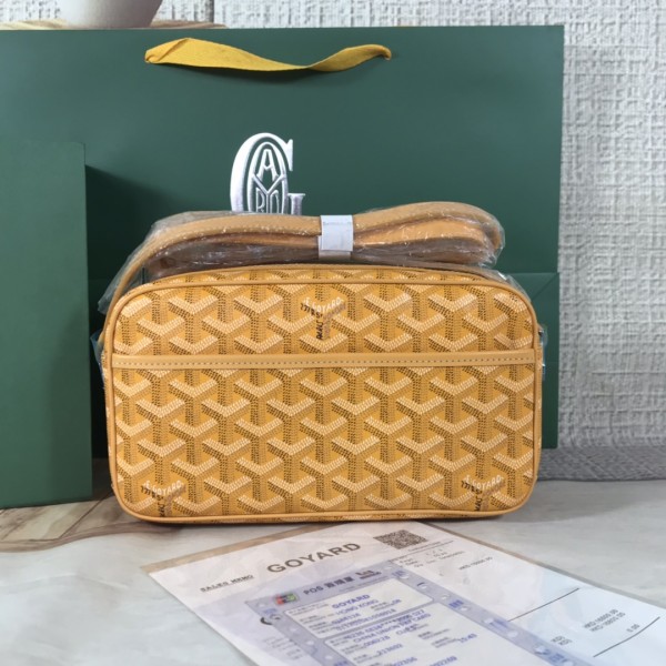 GOYARD Crossbody Camera Bag W26