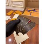 Louis Vuitton exclusive debut model: J02287