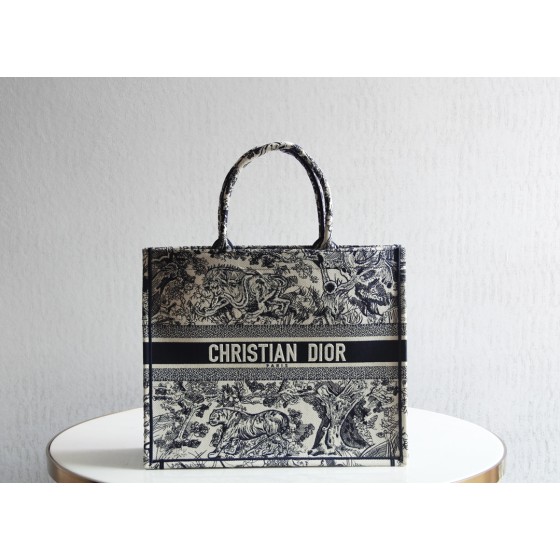 DIOR TOTE Blue Tiger