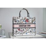DIOR TOTE Moonflower