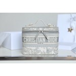 DIOR TRAVEL VANITY Cosmetic Bag