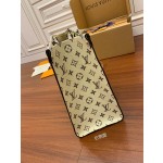 Louis Vuitton exclusive starting model: M44573