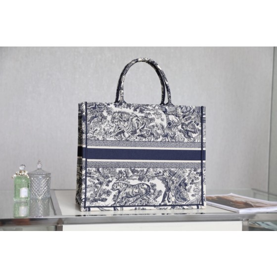 DIOR TOTE Blue Tiger