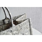 DIOR TOTE Grey Tiger