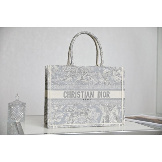 DIOR TOTE Grey embroidery