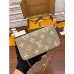 Louis Vuitton M69977
