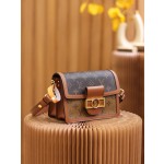 Louis Vuitton𝘿𝘼𝙐𝙋𝙃𝙄𝙉𝙀 Daphne M44580