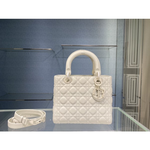 Dior lady 24cm matte white