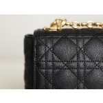 [DlOR CARO] Black soft cow leather rattan check DR-081