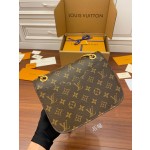 Louis Vuitton M45592