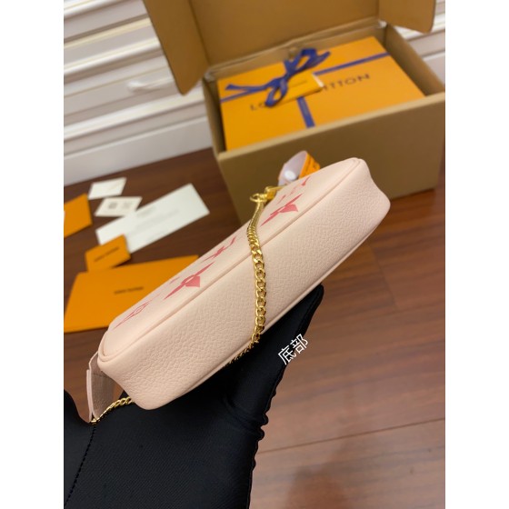 Louis Vuitton Mahjong bag M80501