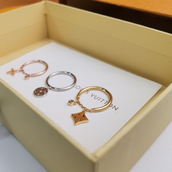Louis Vuitton Ring