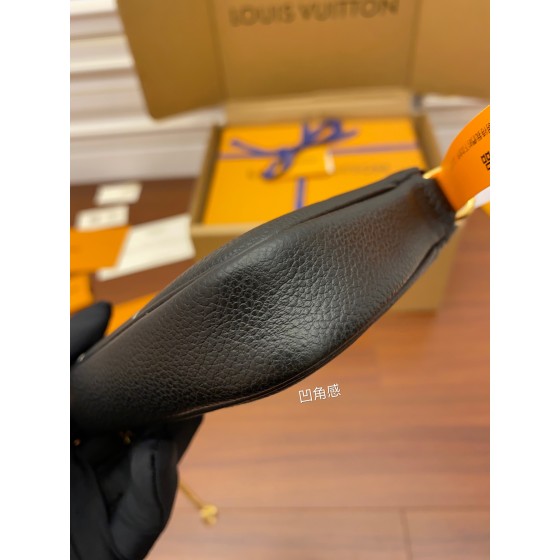 Louis Vuitton Mahjong bag M80732