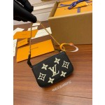 Louis Vuitton Mahjong bag M80732