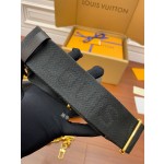 Louis Vuitton exclusive starting model: M57790