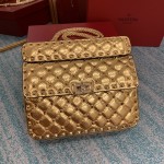 Valentino's new Fan Bingbing handbag of the same style V0122