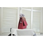 herbag31 Hermes red outer seam preferred for entry