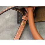 CELINE 𝐌𝐢𝐧𝐢𝐓𝐨𝐭𝐞 Model: 194372