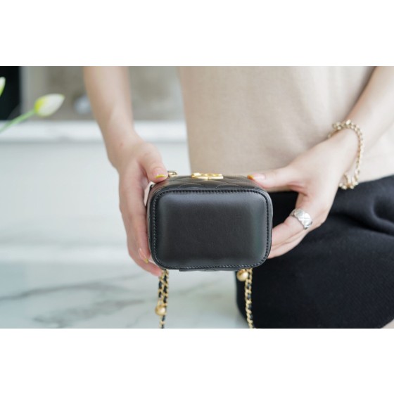 𝗖𝗛𝗔𝗡𝗘𝗟 ❥𝟚𝟘𝟚1 Advanced Handcraft Workshop Double Golden Ball 𝑴𝒊𝒏𝒊 box bag