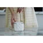 𝗖𝗛𝗔𝗡𝗘𝗟 ❥𝟚𝟘𝟚1 Advanced Handcraft Workshop Double Golden Ball 𝑴𝒊𝒏𝒊 box bag