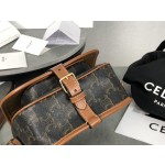 CELINE 𝑇𝑟𝑜𝑚𝑝𝘩𝑒 saddle bag model: 191502