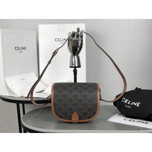 CELINE 𝑇𝑟𝑜𝑚𝑝𝘩𝑒 saddle bag model: 191502