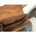 CELINE 𝗧𝗘𝗘𝗡𝗦𝗢𝗙𝗧𝟭𝟲 Model: 196853