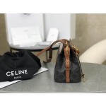 CELINE 𝗖𝗔𝗕𝗔𝗔𝗦𝗗⻼𝗙𝗥𝗔𝗡𝗖⻼⻼ "Bento Bag" Model: 191992