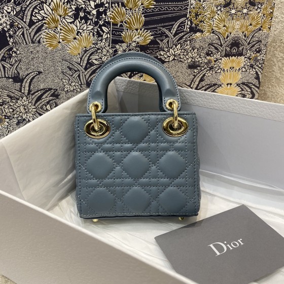 Dior Lady's new micro collection