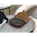 CELINE 𝑀𝑛𝑛𝑛 Saddle bag model: 196702