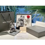 Christmas ROSEONLY Hip Hop Cat Holding Rose