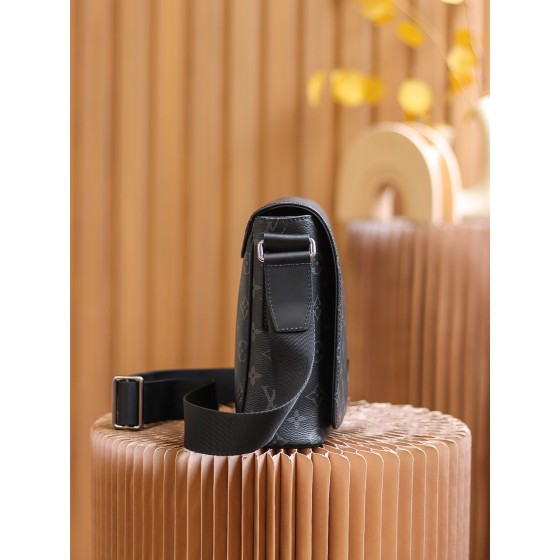 Louis Vuitton 𝐃𝐈𝐒𝐓𝐑𝐈𝐂𝐓 shoulder bag M44000 yy#850