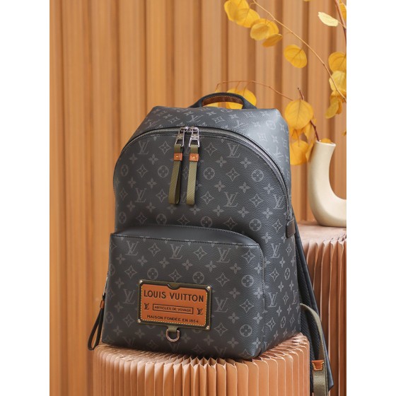 Louis Vuitton 𝘿𝙄𝙎𝘾𝙊𝙑𝙀𝙍𝙔 Backpack M45218