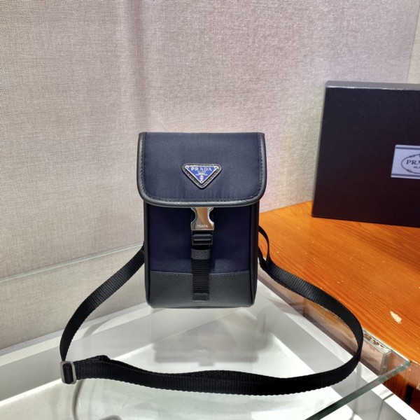 Prada phone bag 🎉 2ZH109