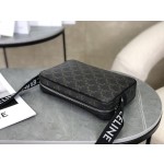 CELINE medium size messenger bag model: 197202