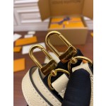 Louis Vuitton  M45596