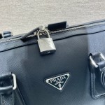 Prada travel bag 🎉 2VC018