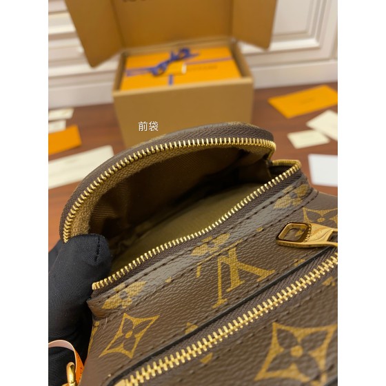 Louis Vuitton  M80746