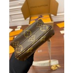 Louis Vuitton exclusive starting model: M80746