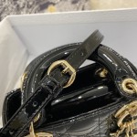 Dior Lady's new micro patent leather collection
