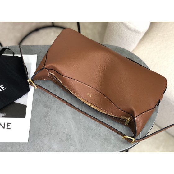 CELINE New Underarm Bag Model: 197443