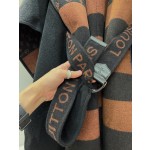 Louis Vuitton Cloak Coat (Consult customer service to confirm size before placing a custom order)