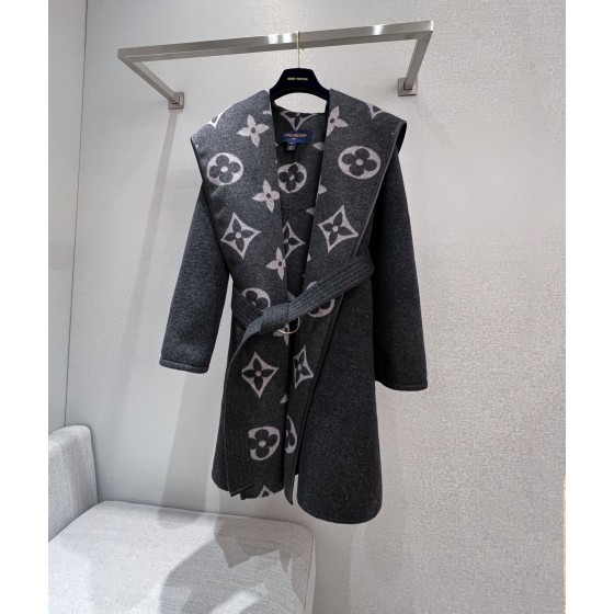 Louis Vuitton Cashmere Coat (Consult customer service to confirm size before placing a custom order)