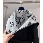 Louis Vuitton Cashmere Coat (Consult customer service to confirm size before placing a custom order)