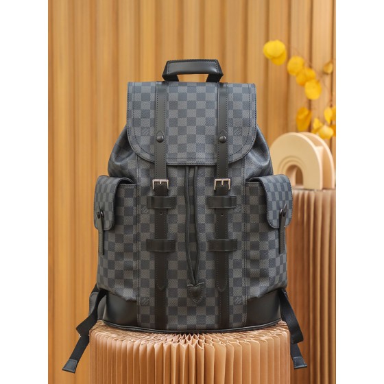 Louis Vuitton 𝐂𝐇𝐑𝐈𝐒𝐓𝐎𝐏𝐇𝐄𝐑 Backpack N41379