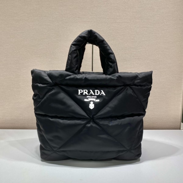 Prada tote bag 🎉1BG411 new
