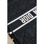 DIOR TOTE embroidered vine check black